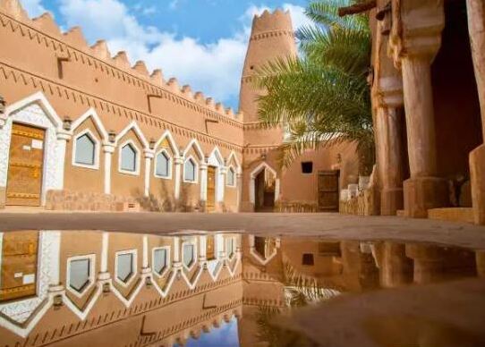 Arabia Saudí aspira a prácticas turísticas sostenibles