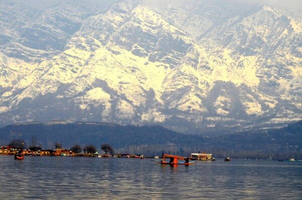 El estado indio de Jammu y Cachemira hace posible el turismo de invierno