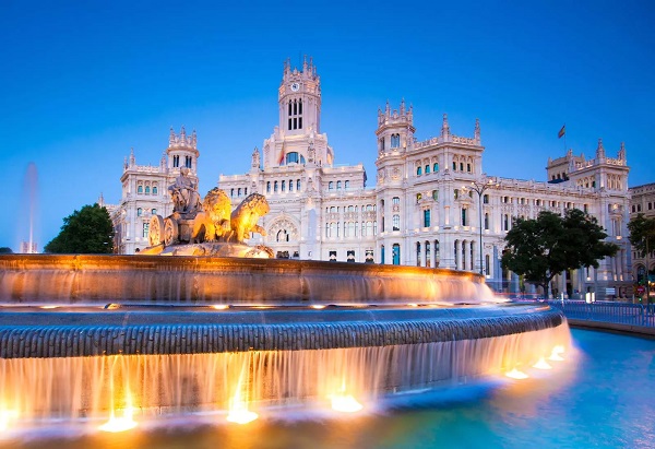 El turismo español repuntó el año pasado, pero sigue por debajo de los niveles anteriores a la crisis de los cohetes.