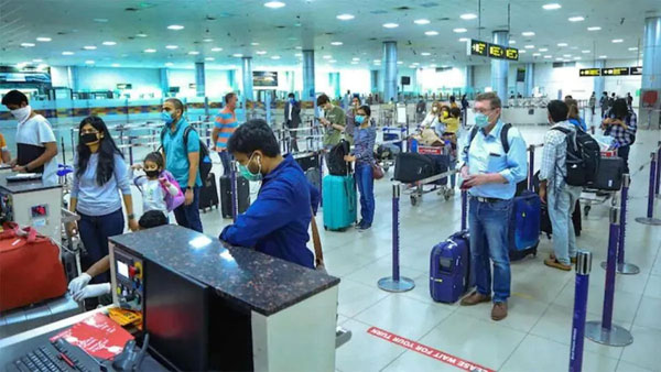India inicia a partir de hoy las pruebas aleatorias COVID-19 para pasajeros internacionales