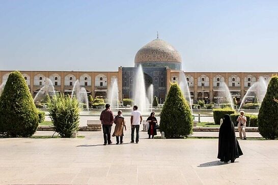Irán tiene potencial para atraer a 10 millones de turistas extranjeros al año