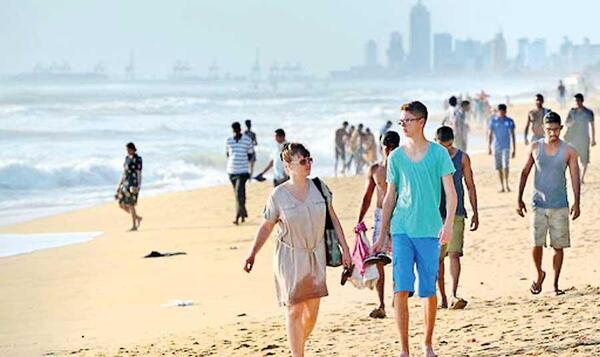 Sri Lanka confía en la India para recuperar el turismo en medio de la crisis económica