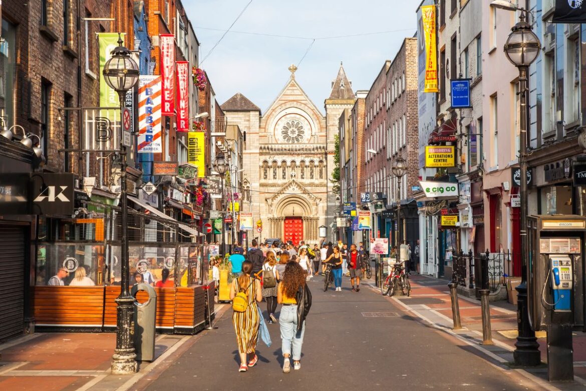 EE.UU. advierte a los estadounidenses que viajen a Irlanda por el reciente atentado contra su ciudadano