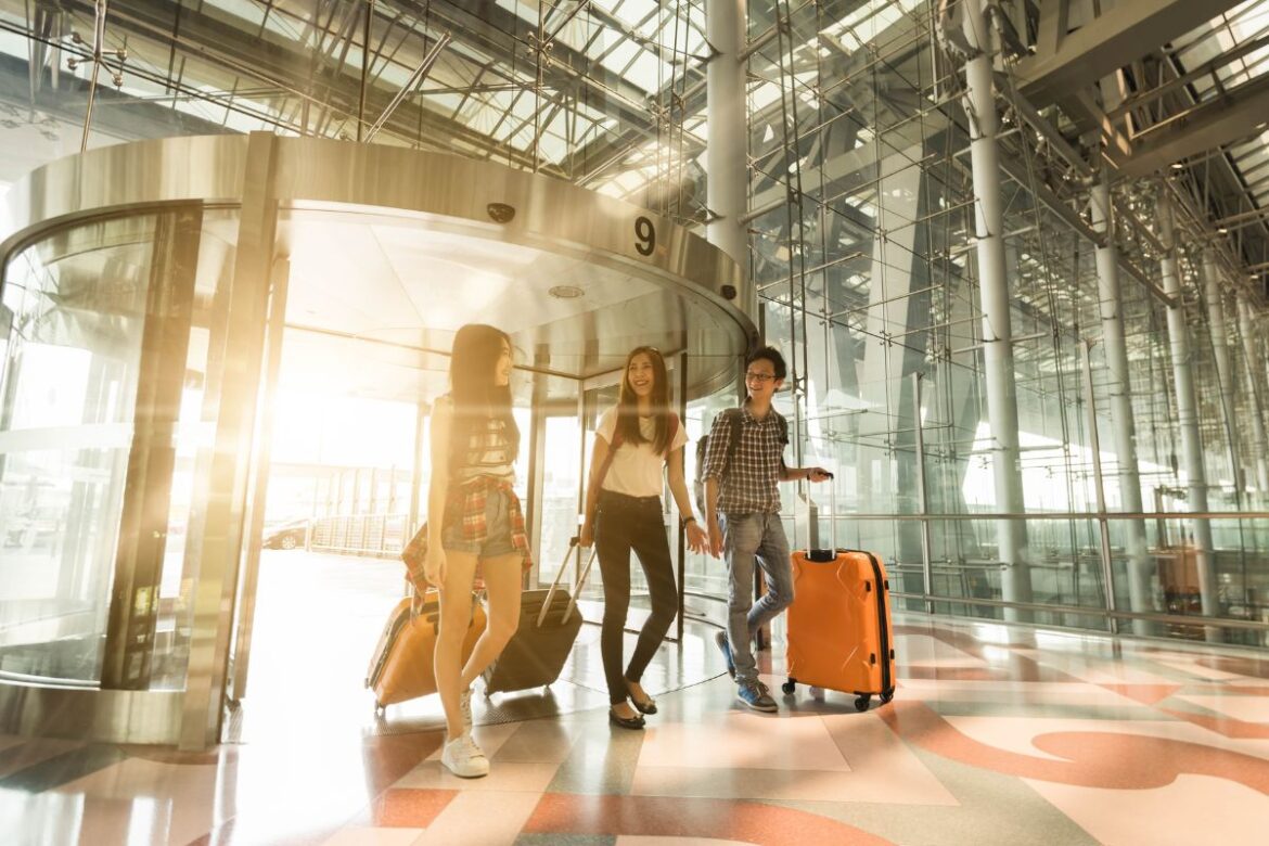 China elimina las restricciones a los viajes en grupo a EE.UU., Japón y otros mercados turísticos