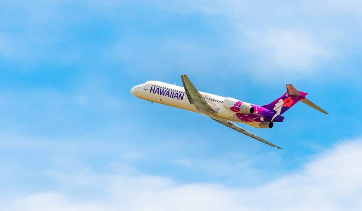 Cómo están ayudando las aerolíneas a la evacuación en Maui durante los incendios forestales