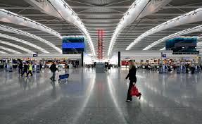 Las aerolíneas, bajo presión para gestionar el crecimiento récord de pasajeros en Heathrow
