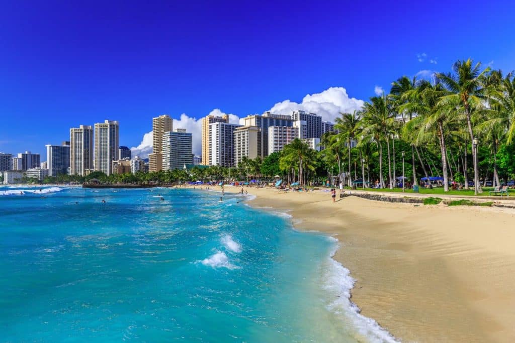 Se debate en la legislatura estatal un impuesto de 50 dólares para los turistas hawaianos