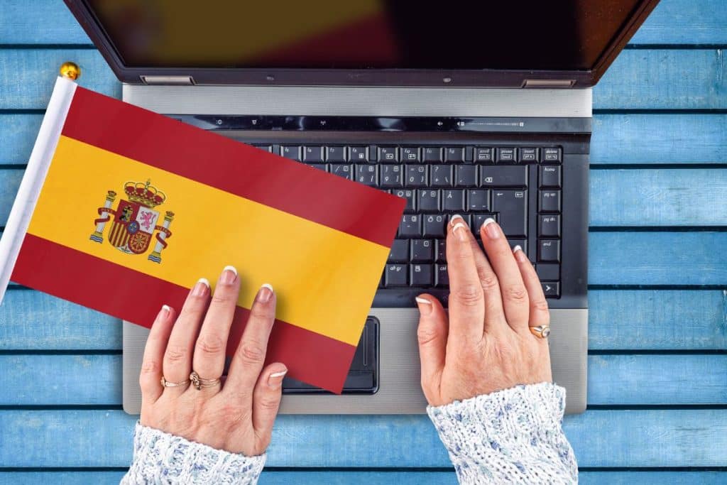 España aprueba por fin la ley de visados y fiscalidad para nómadas digitales y startups